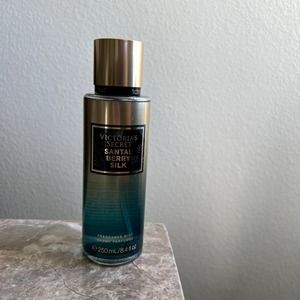 Victoria's Secret Santal Berry Silk